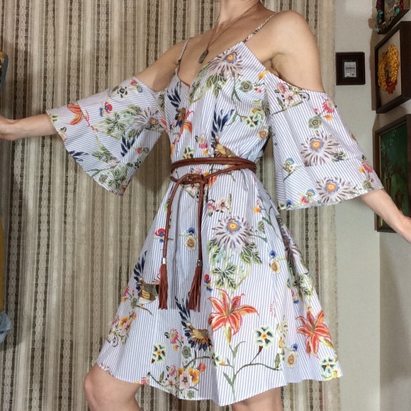 River Island Dresses & Skirts - RIVER ISLAND Tropical Cold Shoulder Bird Dress